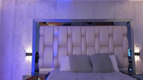 Sara online show from February 6, 11:31 am