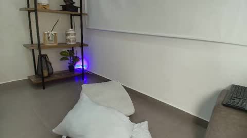 Sassy Girl online show from March 24, 7:41 pm