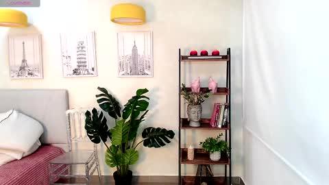 Sassy Girl online show from February 21, 6:15 pm