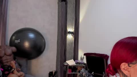 Snapshot of _selene_red chatting on September 18, 4:38 pm Selene online show from September 18, 4:38 pm
