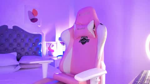 Sharlot online show from September 10, 1:44 pm