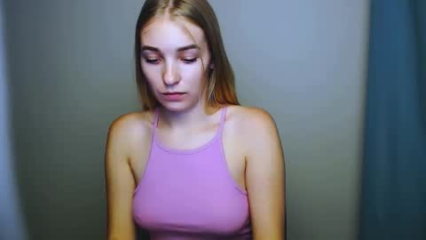 Rachel online show from November 23, 7:37 pm