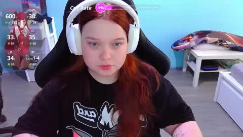 Snapshot of _sofia_adam_ chatting on September 11, 8:14 am pups online show from September 11, 8:14 am