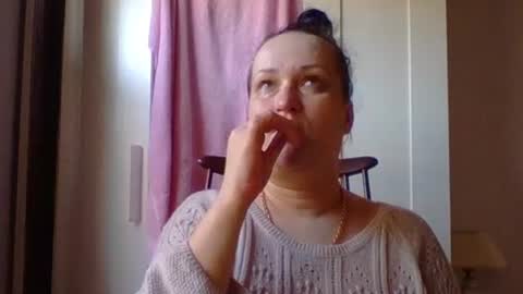 Snapshot of _squirty_pussyyy_ chatting on March 3, 8:21 am Melisa online show from March 3, 8:21 am