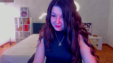 Erica online show from November 26, 2:01 am