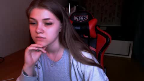 Mari online show from April 14, 1:55 pm