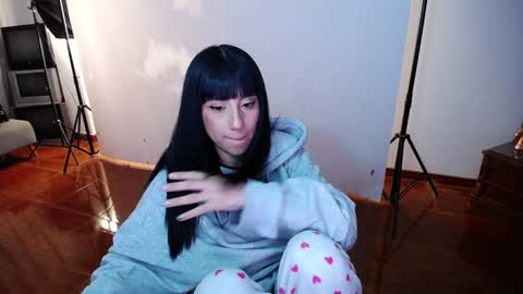 _the_dark_side_of_the_moon_ online show from January 23, 4:30 am