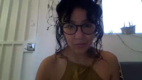 Snapshot of _tutti_frutti_ chatting on January 1, 10:56 pm _tutti_frutti_ online show from January 1, 10:56 pm