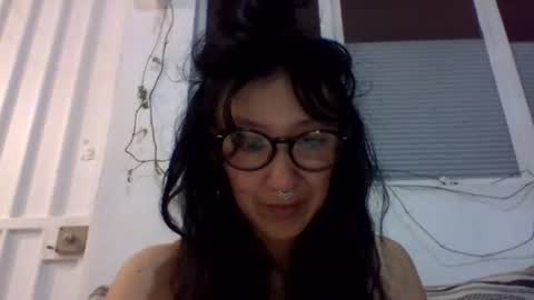Snapshot of _tutti_frutti_ chatting on March 11, 2:53 am _tutti_frutti_ online show from March 11, 2:53 am