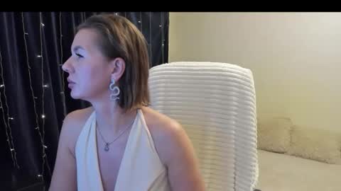 Snapshot of _vallylove chatting on October 4, 11:42 pm _vallylove online show from October 4, 11:42 pm