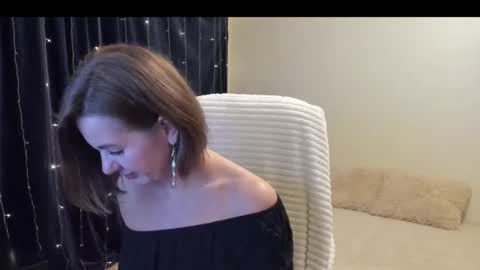Snapshot of _vallylove chatting on October 2, 10:04 pm _vallylove online show from October 2, 10:04 pm