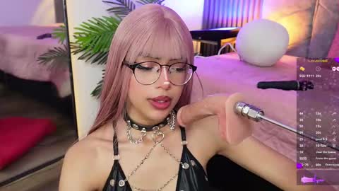   online show from May 30, 10:05 pm