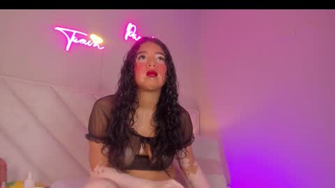 _wendy_x online show from November 11, 11:40 am