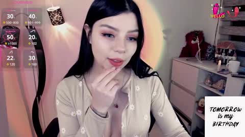 _zathara_ online show from January 29, 3:33 am