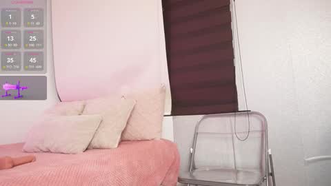 Snapshot of a__vanellopecute chatting on September 30, 8:42 am Alexandra online show from September 30, 8:42 am