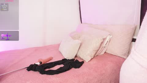 Snapshot of a__vanellopecute chatting on September 11, 9:31 am Alexandra online show from September 11, 9:31 am