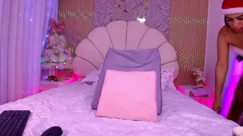 Aisha online show from December 2, 12:07 pm