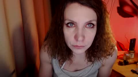 Snapshot of aamazingjoi chatting on January 22, 3:41 am Katie online show from January 22, 3:41 am