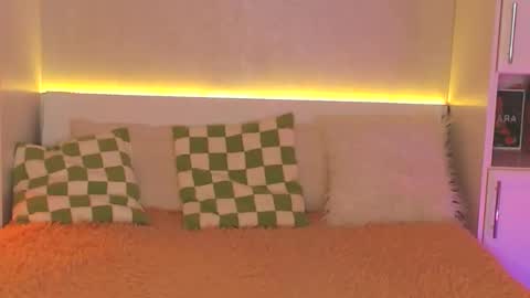 Snapshot of aamica chatting on February 13, 5:33 pm Lea online show from February 13, 5:33 pm