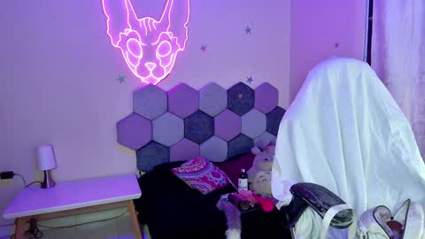 ABBY online show from December 7, 12:24 pm