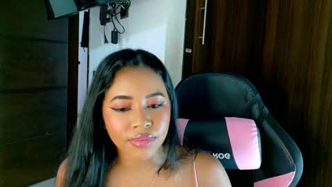 Snapshot of abby_tits chatting on September 18, 7:45 pm ABBY online show from September 18, 7:45 pm