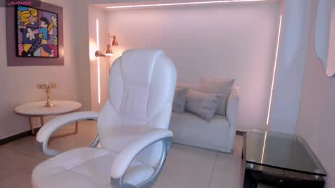 Abby Dalton  online show from February 12, 11:29 am