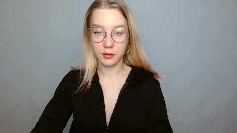 Abby Lovense is active online show from January 25, 8:42 am