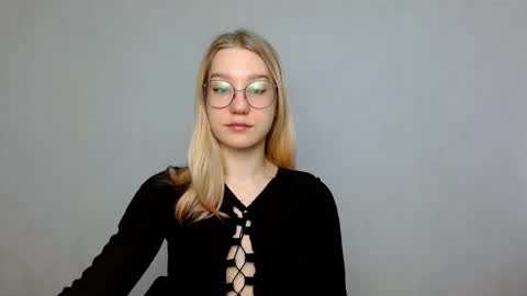 Abby Lovense is active online show from February 18, 8:38 am