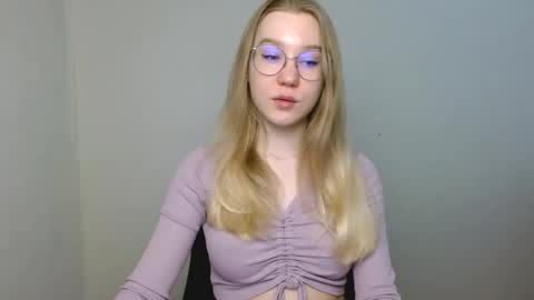 Abby Lovense is active online show from April 5, 3:22 pm