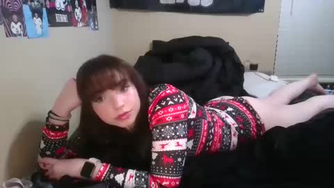 abbypaige online show from December 4, 12:30 am