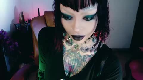 Abby online show from June 1, 1:51 am