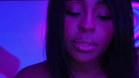 Simone    may online show from March 7, 12:23 pm