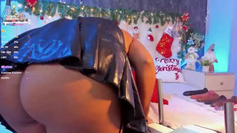 aberachmackay online show from December 16, 9:15 am