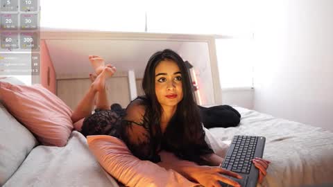 Abigail online show from March 24, 4:34 pm