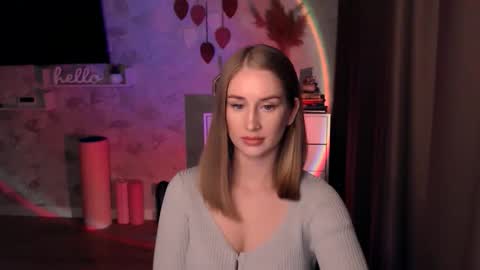 Anna online show from October 4, 8:02 pm