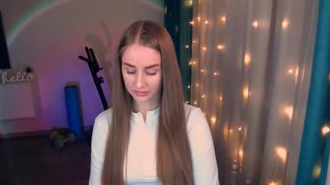 Anna online show from February 28, 8:18 pm