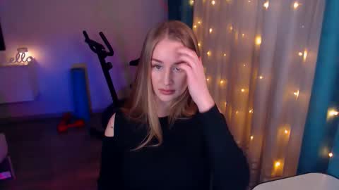 Anna online show from January 22, 6:52 pm