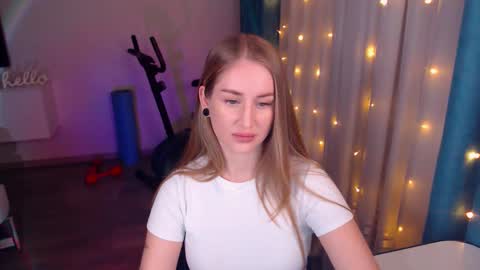 Anna online show from January 31, 3:11 pm