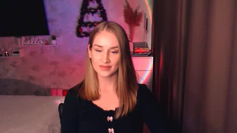 Anna online show from December 5, 7:04 pm