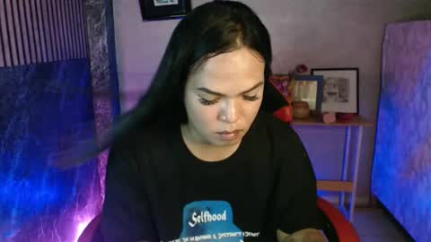 Snapshot of abigail_vergara chatting on October 15, 9:12 am abigail_vergara online show from October 15, 9:12 am