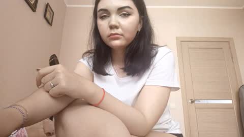 Snapshot of abigaildestro chatting on October 9, 9:24 am Abi online show from October 9, 9:24 am