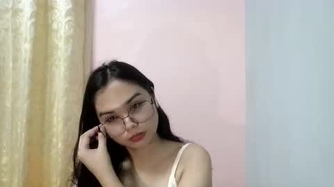 Jasmine online show from June 25, 11:23 am
