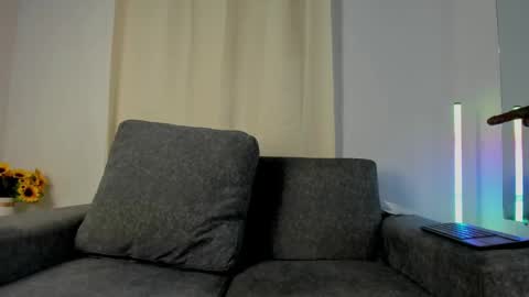 Snapshot of abril_jones10 chatting on February 8, 6:11 pm Abril jones online show from February 8, 6:11 pm