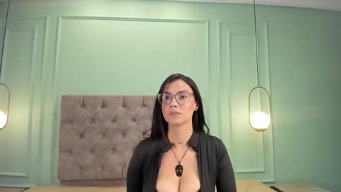 Snapshot of abril_jones10 chatting on January 21, 5:20 pm Abril jones online show from January 21, 5:20 pm