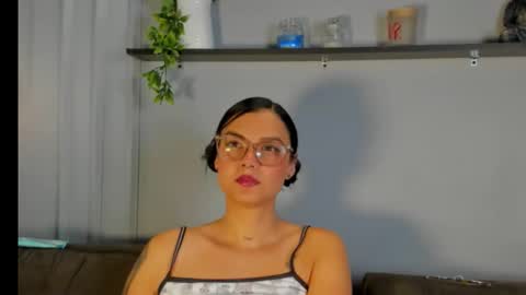 Snapshot of abril_jones10 chatting on October 20, 10:40 am Abril jones online show from October 20, 10:40 am