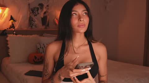 My name is Alexa. Please say hello I like to chat with you. If you have requests please use tip online show from October 27, 11:54 pm