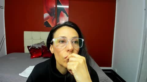 ABRIL online show from February 26, 7:51 pm