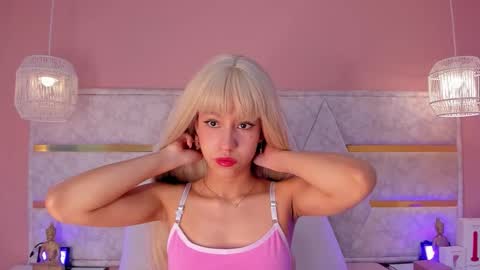 Snapshot of aby_lee_ chatting on October 15, 11:35 am Aby online show from October 15, 11:35 am