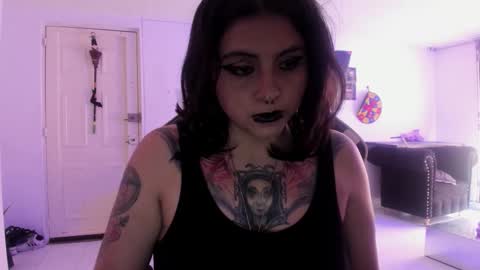 Snapshot of acid_alice666 chatting on October 20, 3:59 pm Alice online show from October 20, 3:59 pm