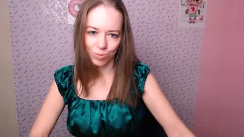 Snapshot of adamais_ chatting on December 22, 6:28 am adamais_ online show from December 22, 6:28 am